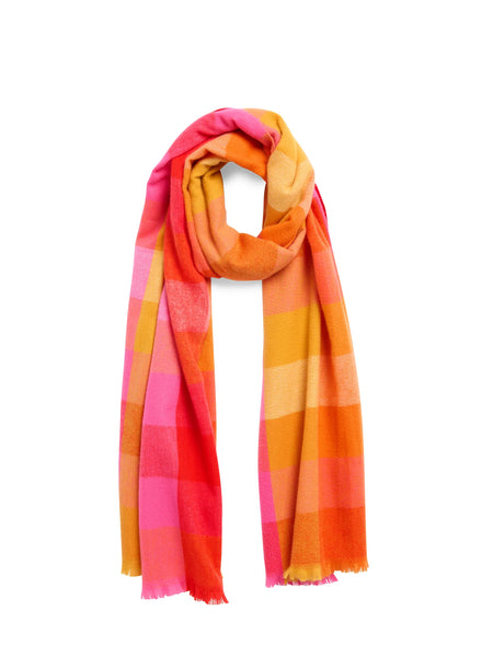 Caroline Scarf