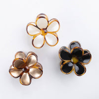 Cartoon Flower Claw Clip (Tortoiseshell Border)