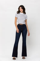 Dark High Rise Super Flare Jean