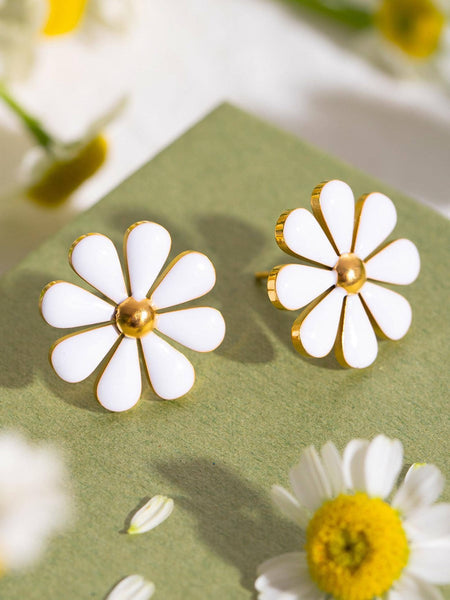 Bree 18K Non-Tarnish Daisy Stud