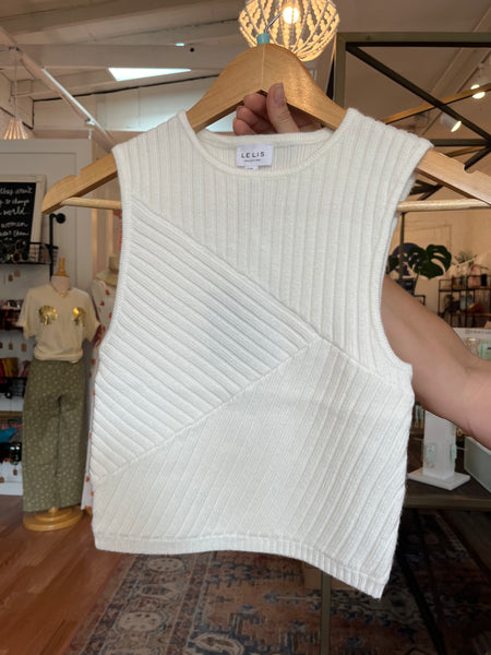 Sleeveless Textured Sweater Top