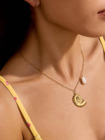 Viola 18K Gold Non-Tarnish Statement Shell Pearl Necklace